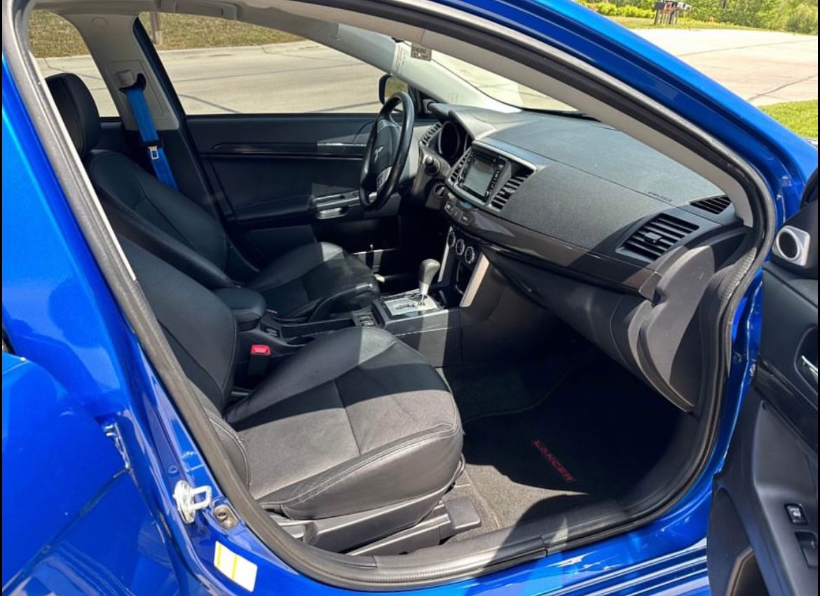 2017 MITSUBISHI LANCER