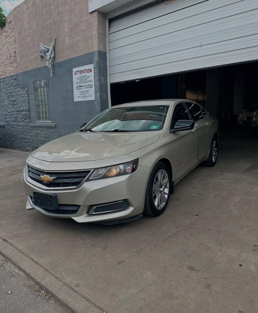 2014 CHEVY IMPALA LS.