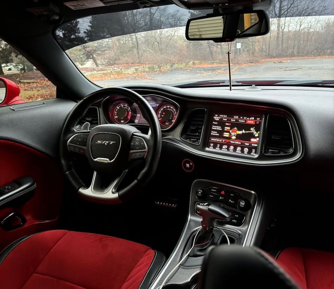 2015 DODGE CHALLY HELLCAT.