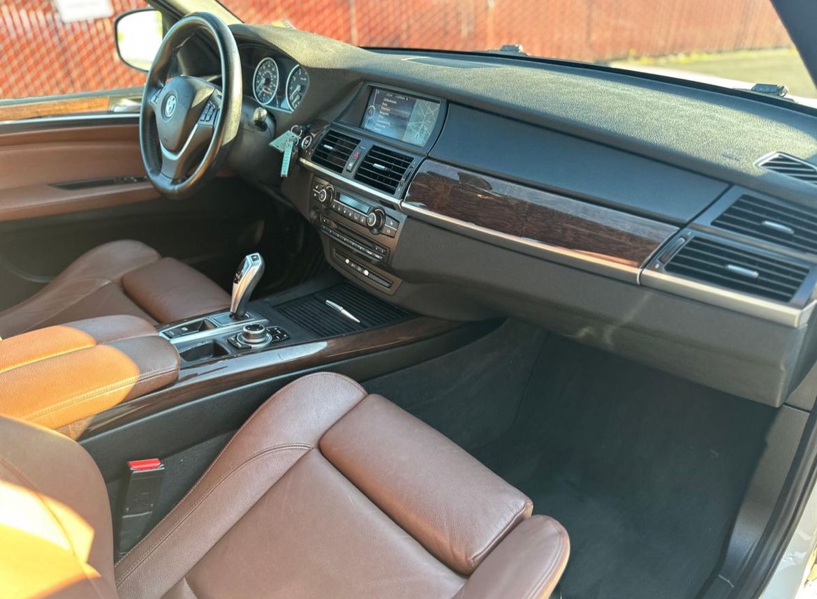 2012 BMW X5 xDrive25i