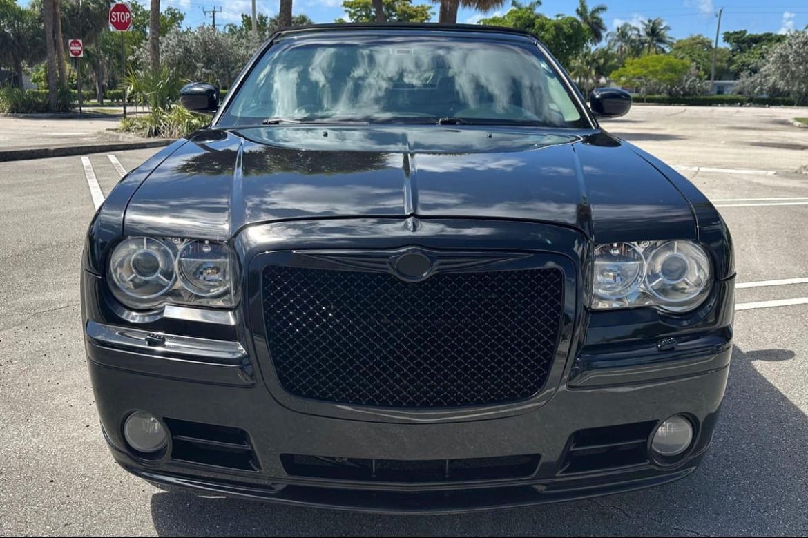 2007 Chrysler 300C SRT8 Convertible.