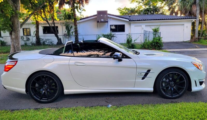 
								2013 Mercedes-Benz SL63 AMG. full									