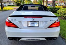 
										2013 Mercedes-Benz SL63 AMG. full									