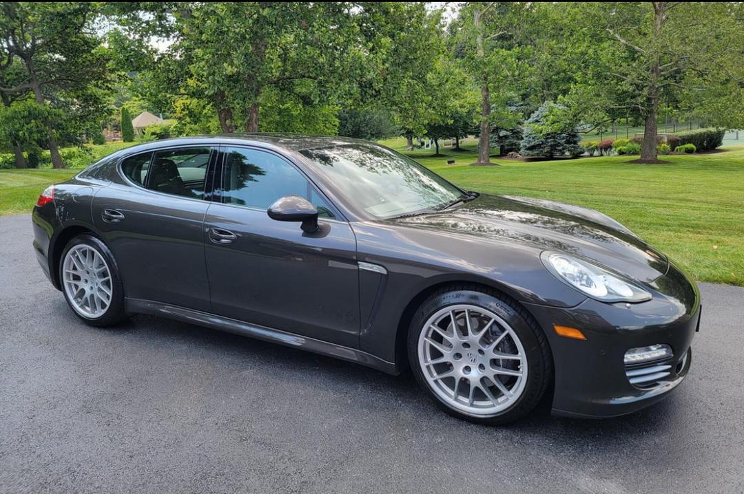 2012 Porsche Panamera 4