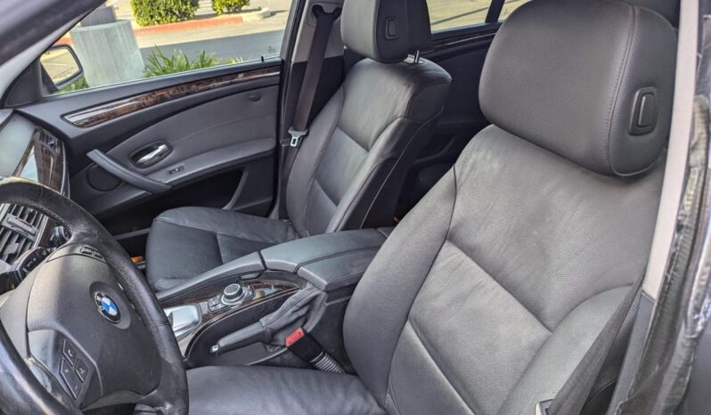 
								2010 BMW 535i xDrive full									