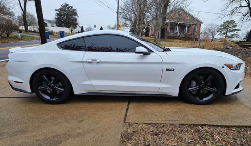 
								2016 Ford Mustang GT full									