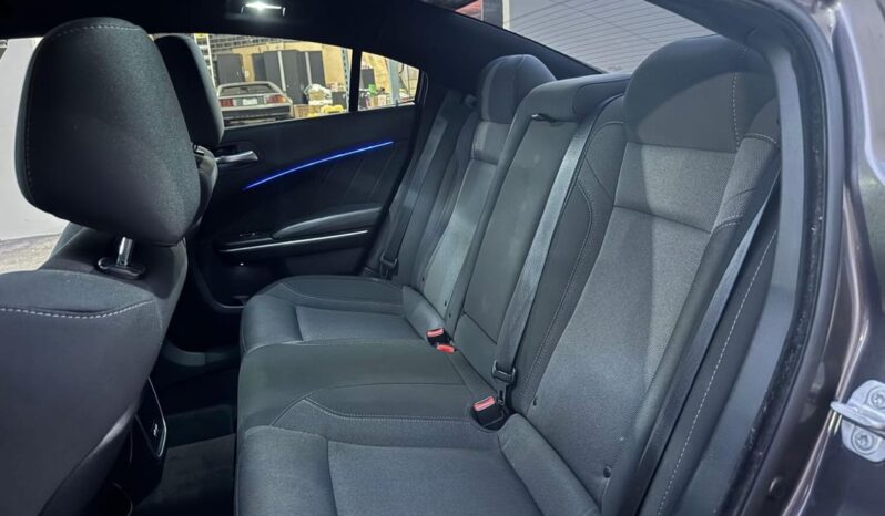 
								2018 Dodge Charger R/T full									