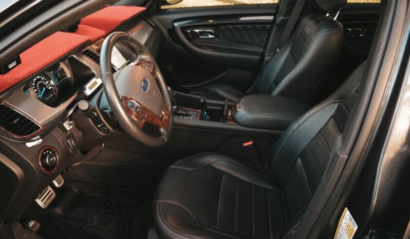 
								2016 Ford Taurus SHO full									