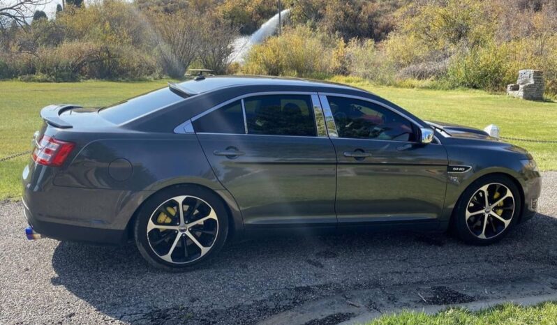 
								2016 Ford Taurus SHO full									