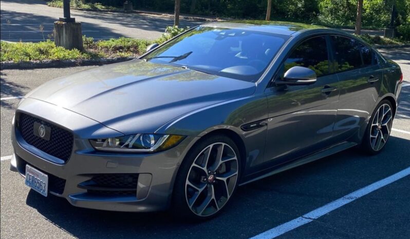 
								2017 Jaguar XE 35t R-Sport full									